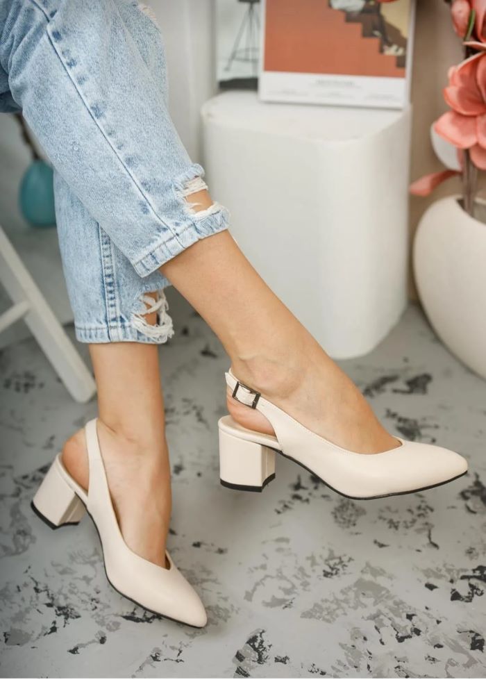 Kadın Ayakkabı Ten Cilt Kısa Topuklu Arkası Açık Abiye Ayakkabı Günlük Klasik Ayakkabı 5 cm