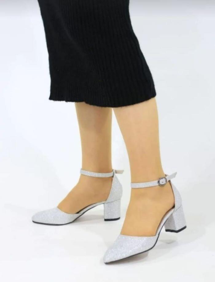 Kadın Ayakkabı Gümüş Simli Kısa Topuklu Klasik Ayakkabı Günlük 5 CM Simli